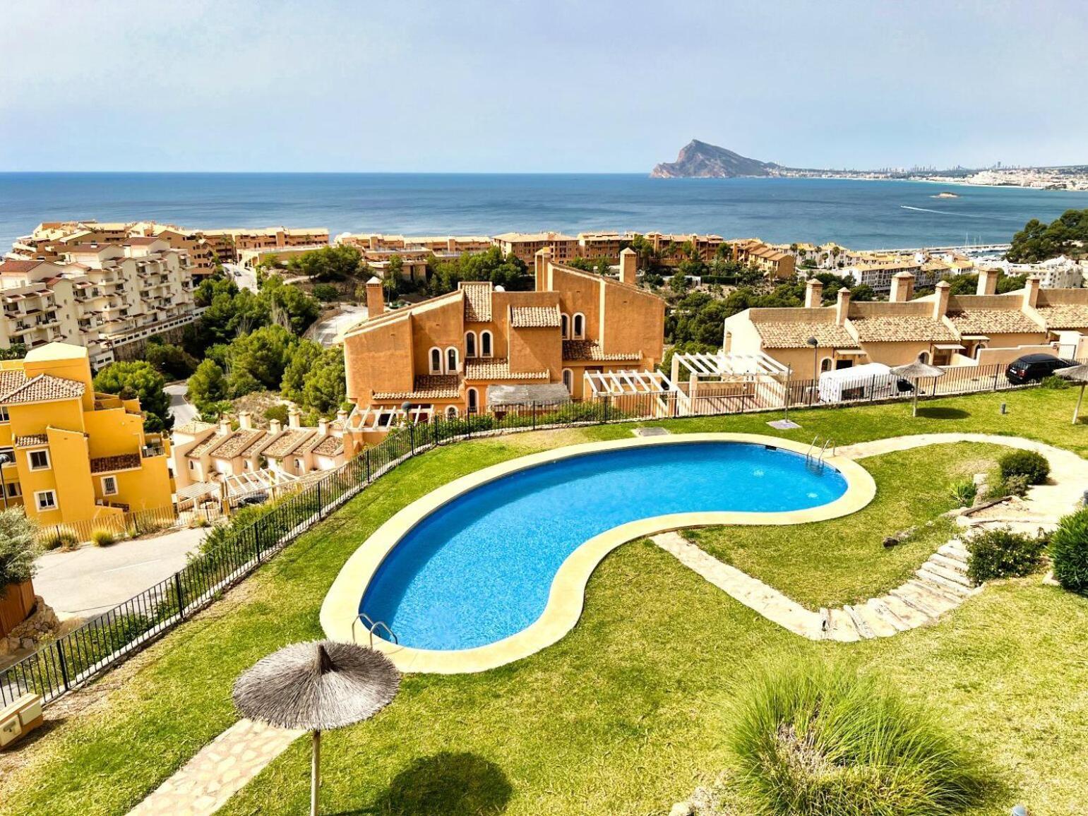 Charming Townhouse With Sea Views & Pool In Altea Villa Calpe Exteriör bild